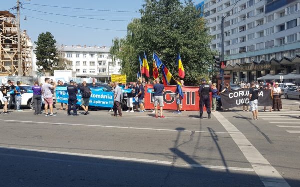 Românii din diaspora au scandat la Cluj: „Să vă fie frică, Ardealul se ridică”