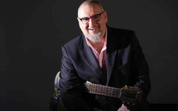 AUDIO | Ce ar lua cu el pe o insulă pustie muzicianul AG Weinberger