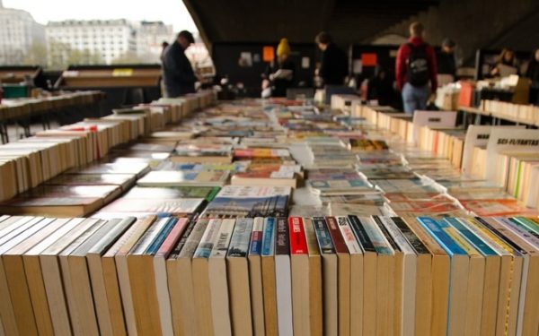 Studiu: 66% dintre români cred că sunt superiori cultural altor nații