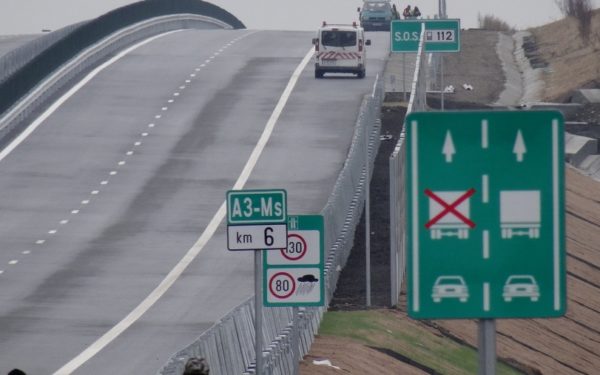 14 kilometri ai autostrăzii Transilvania așteaptă la barieră!