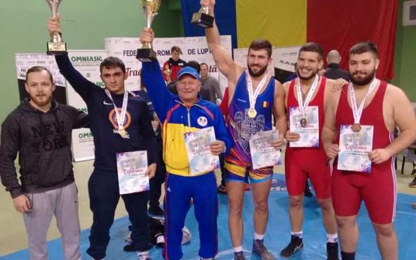 Luptătorii de la Universitatea Cluj, vicecampioni naționali