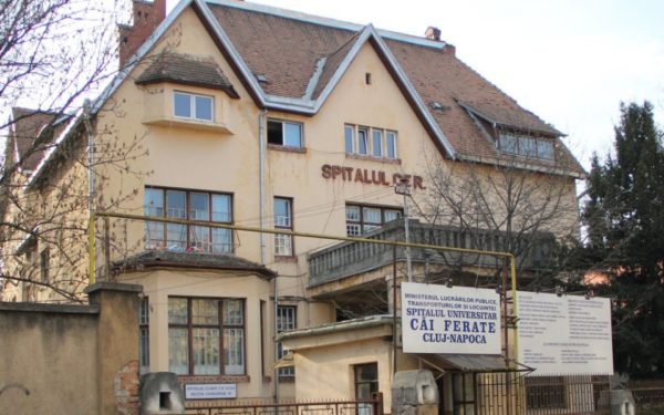 Anchetă a Colegiului Medicilor la Spitalul CFR Cluj, unde un medic este acuzat că a făcut operații oftalmologice fără să aibă acest drept (UPDATE)