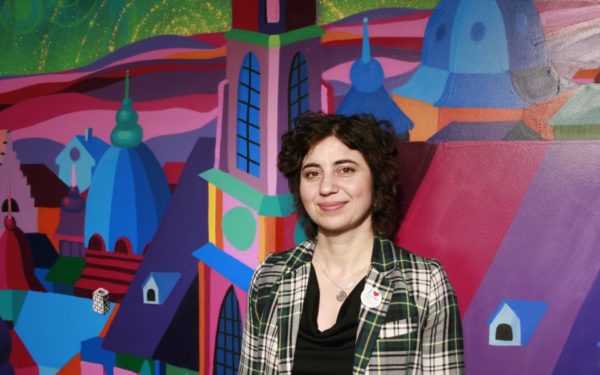 Interviurile EBS | Cristina Grigore, fondatoarea Peditel: „Din păcate, în România mulți dintre părinți nu știu să ia corect febra”