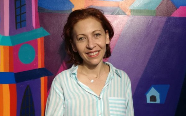 Interviurile EBS | Iulia Rugină, regizoare: „În meseria mea, eșecul devine esențial. Ca să continui să pot spune povești trebuie să mi se întâmple să fiu răscolită”