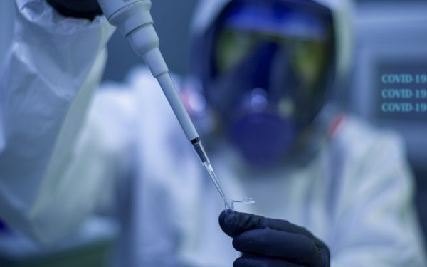 România așteaptă vaccinul anti-Covid. În cea mai bună variantă, la finalul primăverii va fi imunizată și populația generală