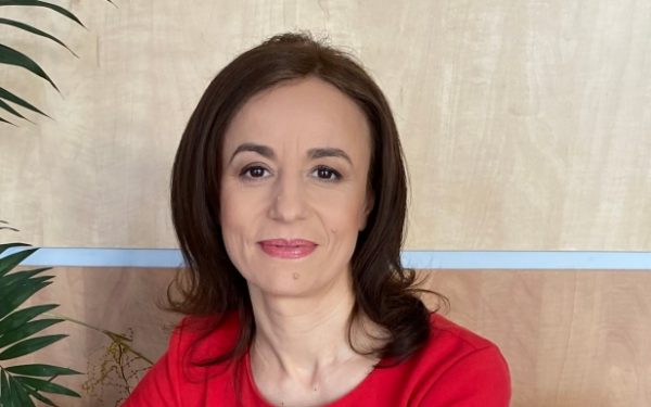 Ce ne este mai greu, pe plan psihic, după un an de pandemie. Și ce sfaturi au specialiștii. Ne spune psihoterapeutul Adina Tomoiagă.