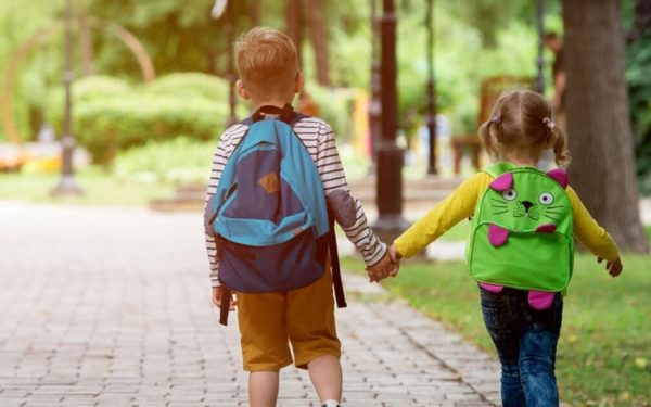 Trei, doi, unu…. clasa zero! Ce presupune înscrierea în clasa pregătitoare a copiilor care termină grădinița