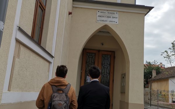 Elevii au susținut proba la limba maternă, în cadrul evaluării naționale. „Cine s-a pregătit nu a avut emoții.”