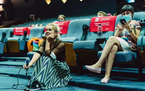Raluca Bugnar, despre opționalul de educație cinematografică: Hai să le dăm tinerilor și altfel de filme în loc să îi blamăm că merg la mall