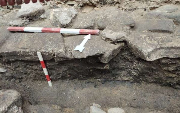 Știrile zilei de 23 ianuarie la EBS: Drum roman vechi de 2.000 de ani, descoperit în centrul municipiului Cluj-Napoca | Absolvenții UMF, în top la rezidențiat