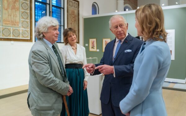 Regele Charles al III-lea a vizitat expoziţia „Marie of Romania, Artist Queen”