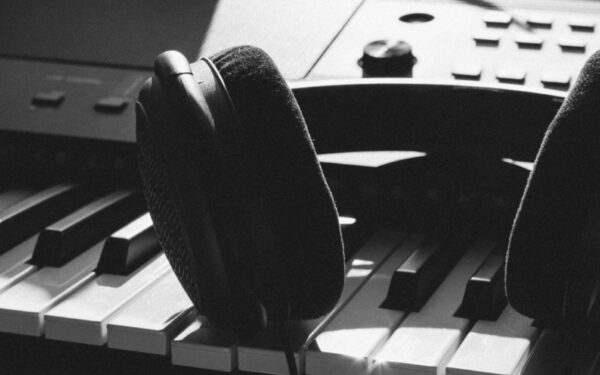 Muzica reduce riscul de demenţă cu până la 40%