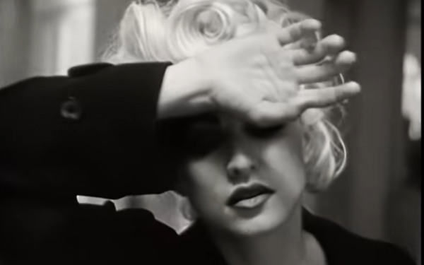 Madonna interzisă la televizor